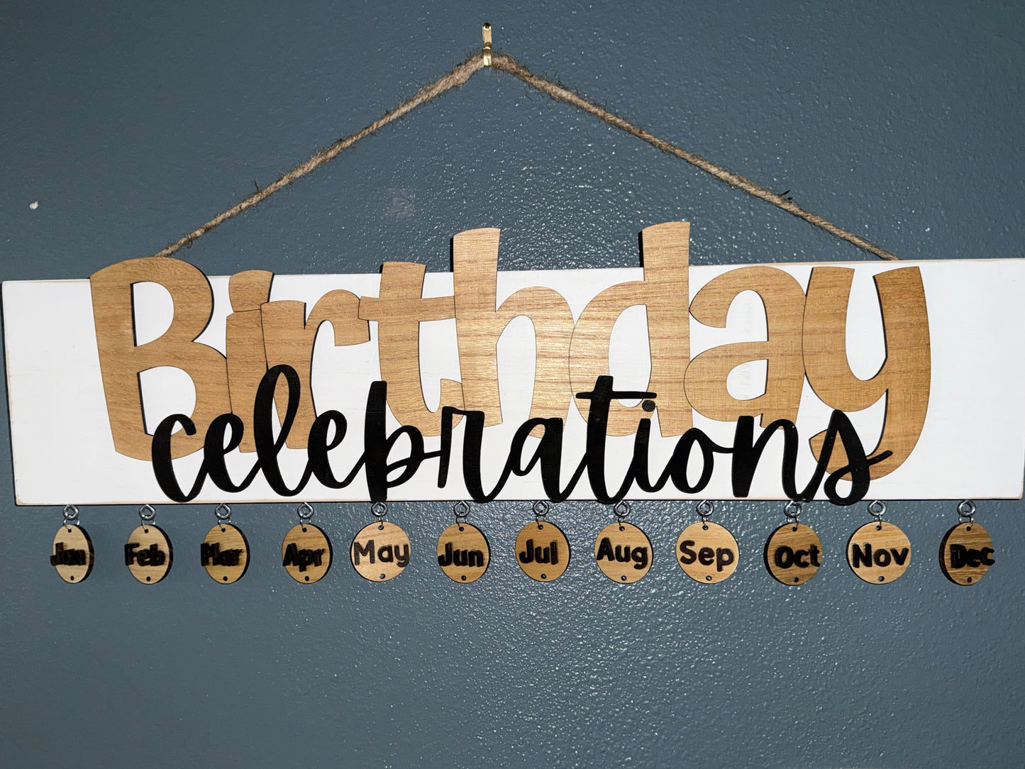 Birthday Tracker Sign – Family & Friends Celebration Reminder