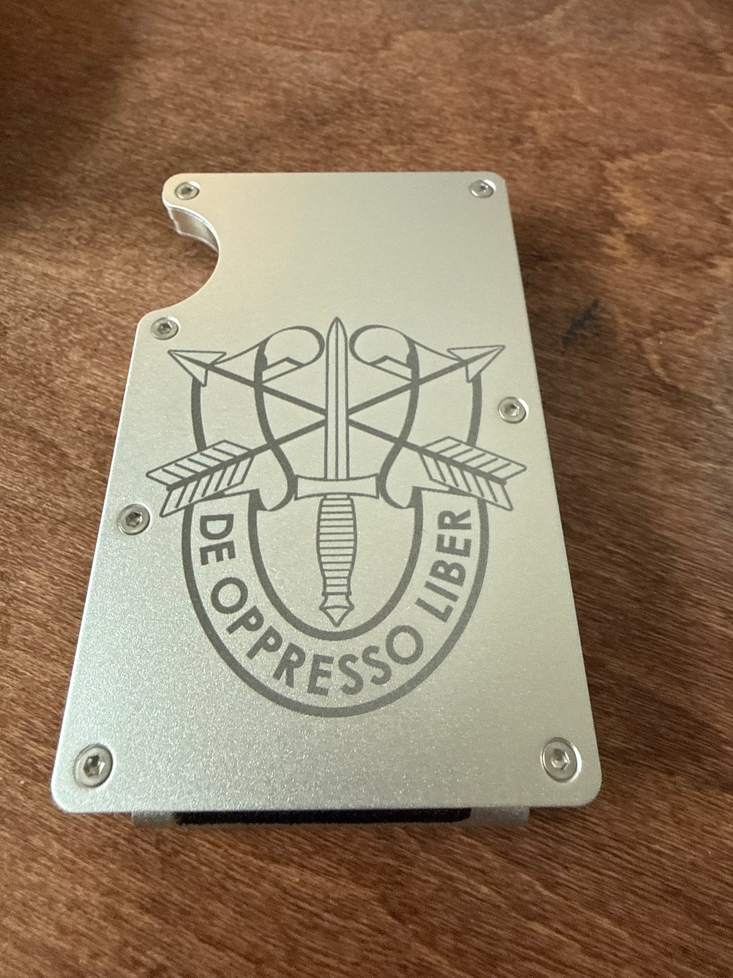 Engraved Metal RFID Wallet – Customizable and Available in Multiple Colors