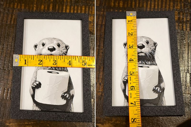 🦦 Otter Holding Toilet Paper – 3D Printed Art